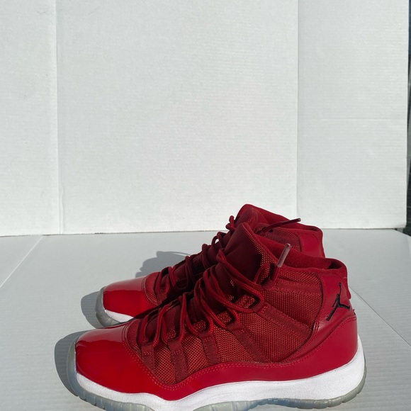 Jordan 11’s| Jordan| Nike | Retro| - Picture 5 of 11
